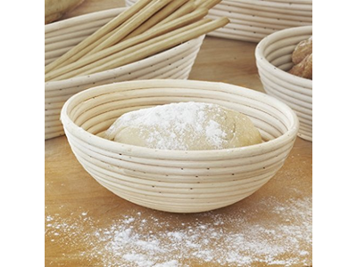 سلة تخمير بانيتون من القصب 9 بوصات مع مكشطة وليم للخبز الساخن مع بطانة