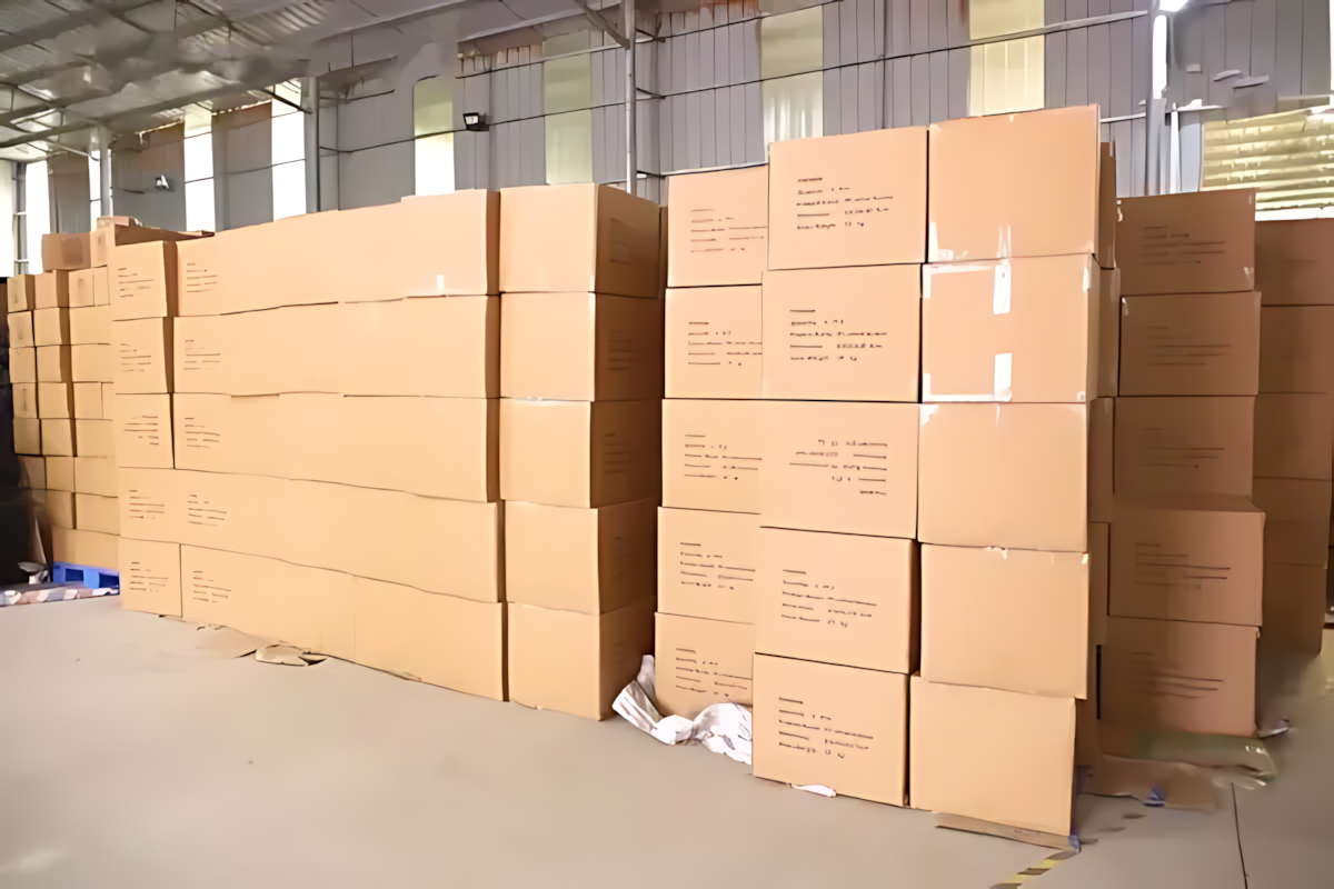 ٦. التعبئة والشحن